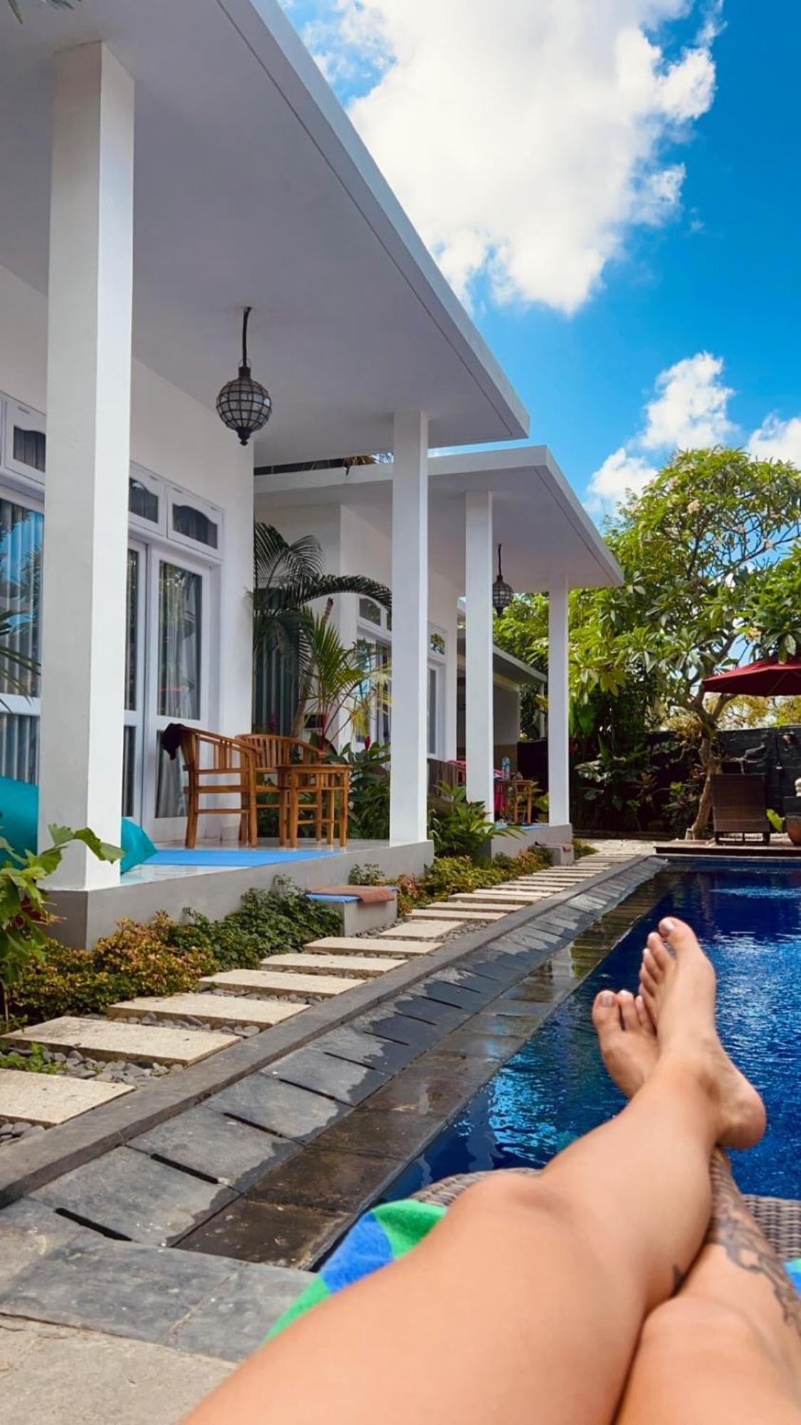 Bali Stuti Jimbaran Inn Esterno foto