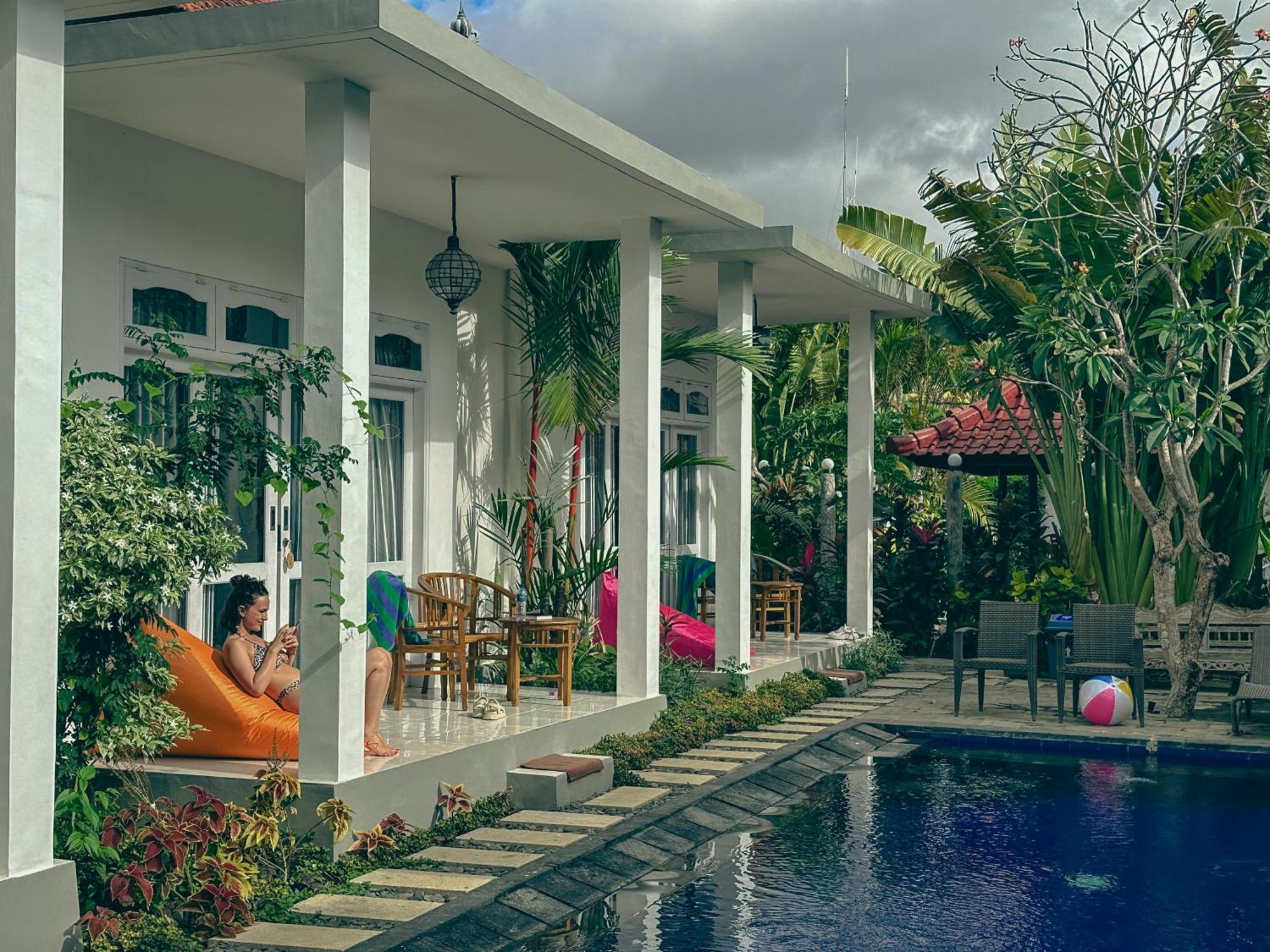 Bali Stuti Jimbaran Inn Esterno foto