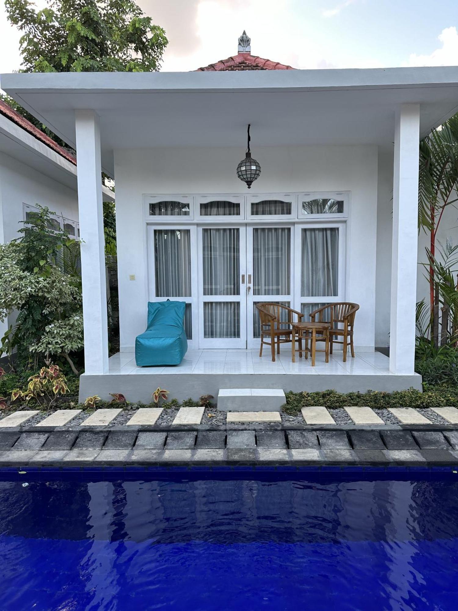 Bali Stuti Jimbaran Inn Esterno foto