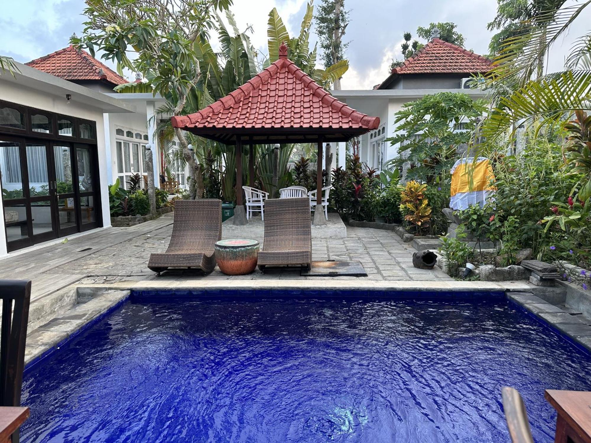 Bali Stuti Jimbaran Inn Esterno foto
